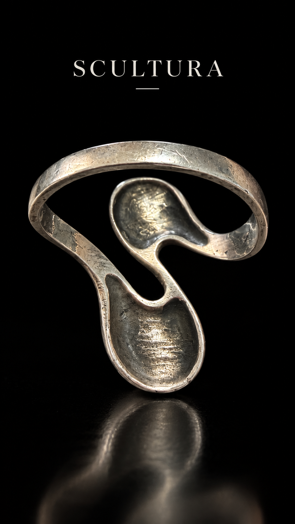 Anello modernista in argento anni ‘70 ad onda