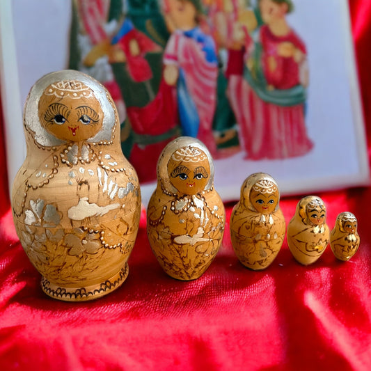 Matrioshkas in cork