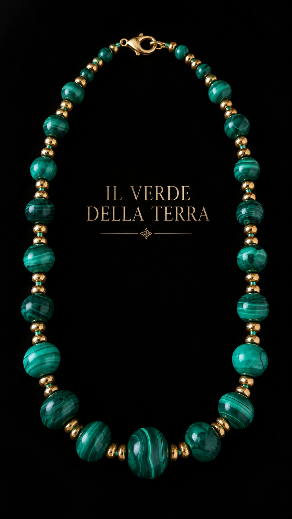 Splendida collana girocollo in perle di malachite degradé