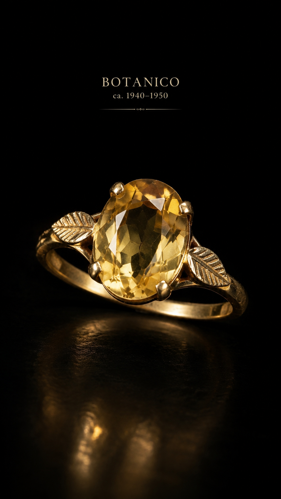 Anello placcato in oro punzonato con castone color citrino sorretto da due foglie, anni ‘40-‘50