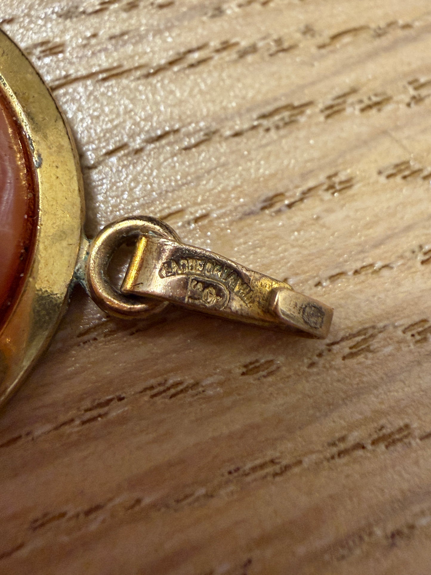 Cammeo in conchiglia primo ‘900 placcato oro