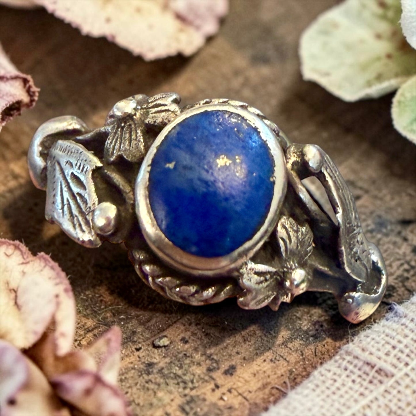 Anello in argento 925 con lapis naturale, anni ‘70
