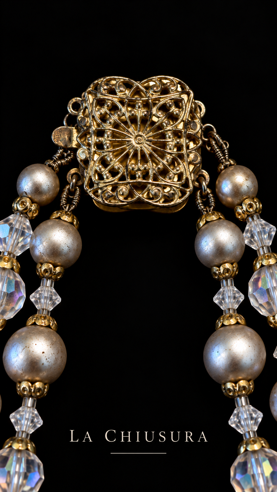 Collana gioiello a due fili con alternanza di perle e elementi in vetro sfaccettato Aurora Borealis