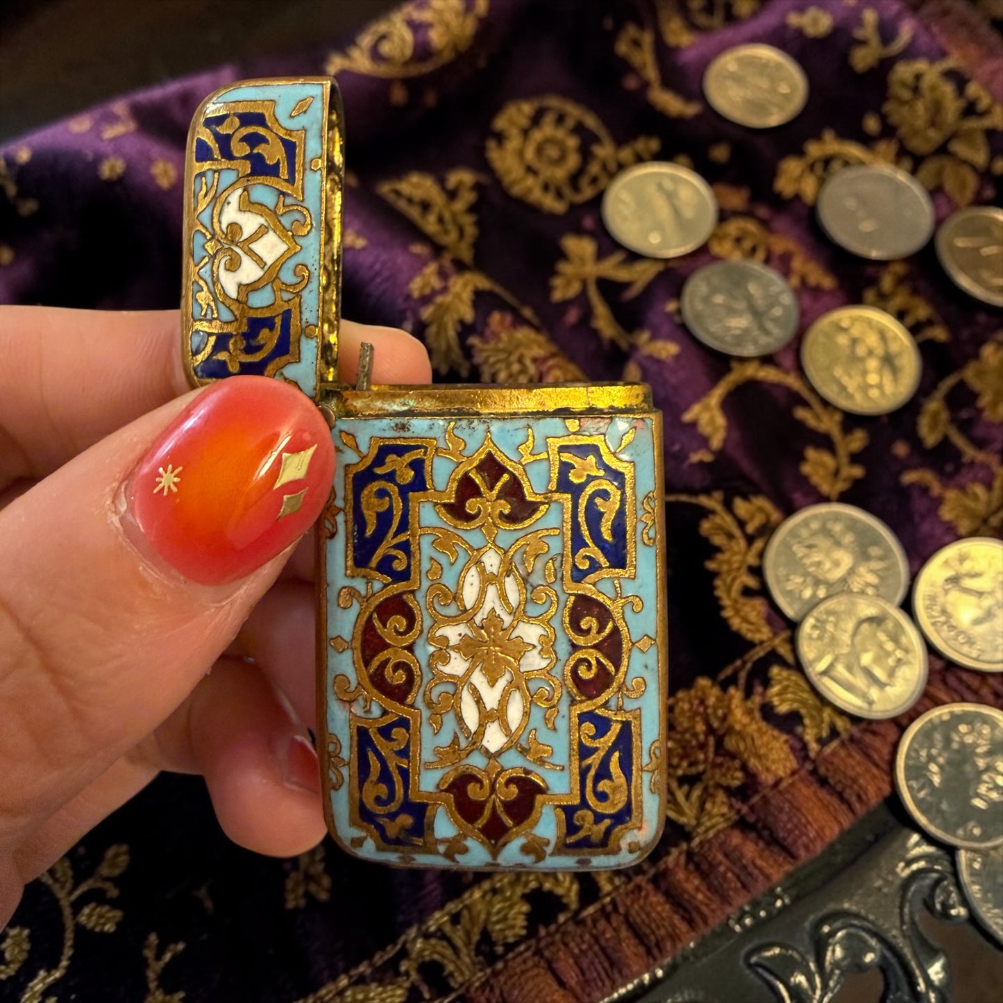 Antico Vesta Case in smalti cloisonné di gusto orientalista, Francia fine ‘800