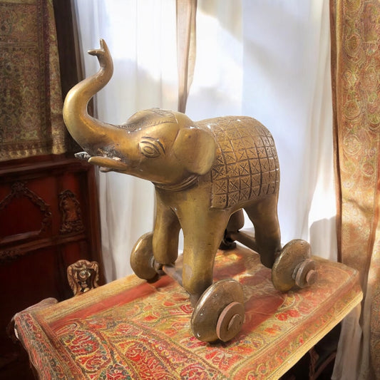 Antico gioco del tempio, elefante in ottone fine ‘800 - primo ‘900