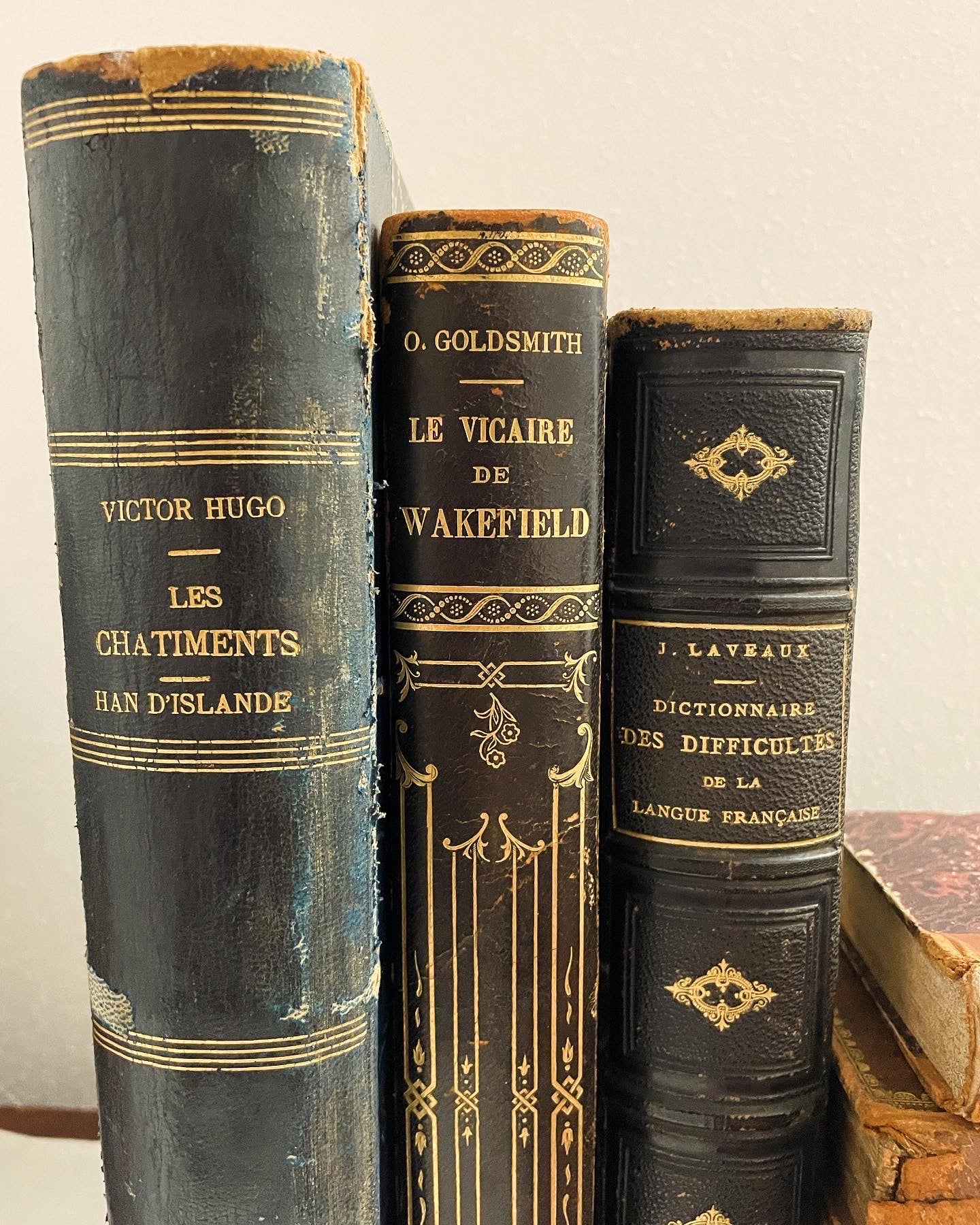 Book lot 1800