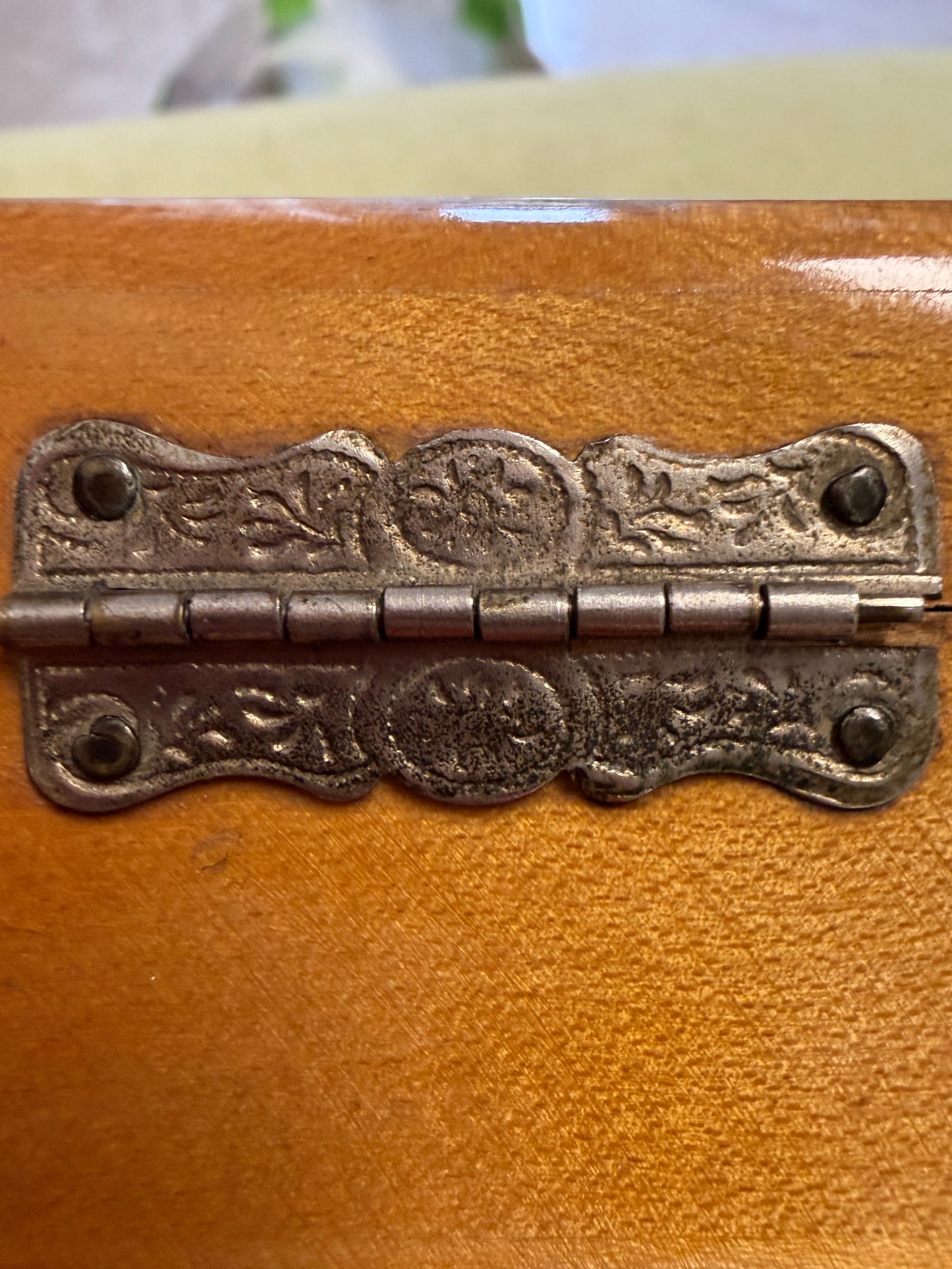 Scrigno devozionale Notre Dame de la Seds, Provenza, fine ‘800 - primo ‘900