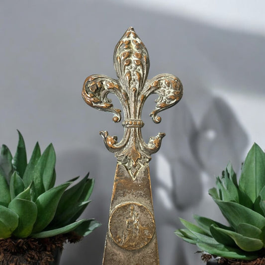 Ferma pagine segnalibro ecclesiastico con fleur de lis, primo ‘900