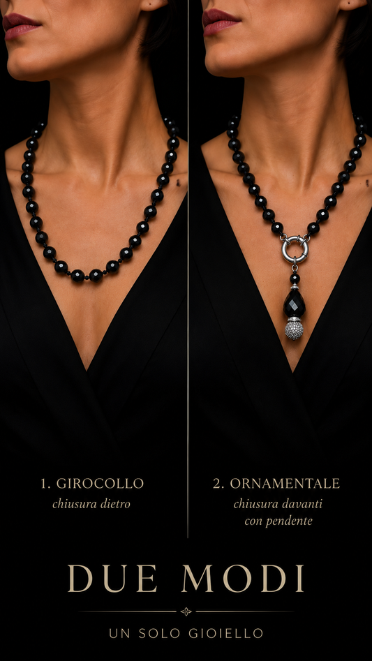 Collana con grandi perle in vetro nero sfaccettato infilate e annodate a mano e pendente amovibile con cristalli