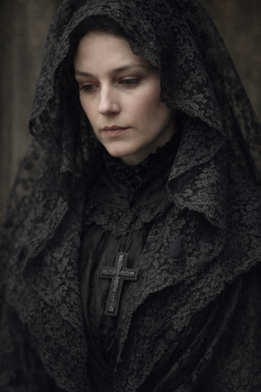 Antica spilla croce da lutto vittoriana ca 1880’