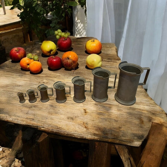 Set misurini anni ‘50-‘60 peltro per liquidi