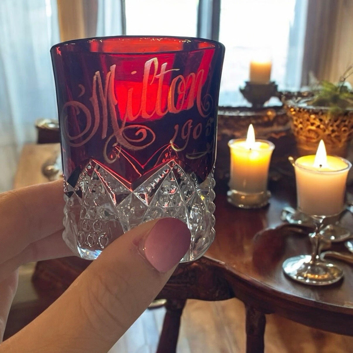 Antico bicchiere da nascita americano in ruby flash, 1905