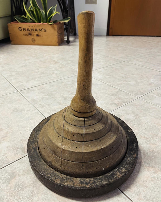 Antique curling stump 1900