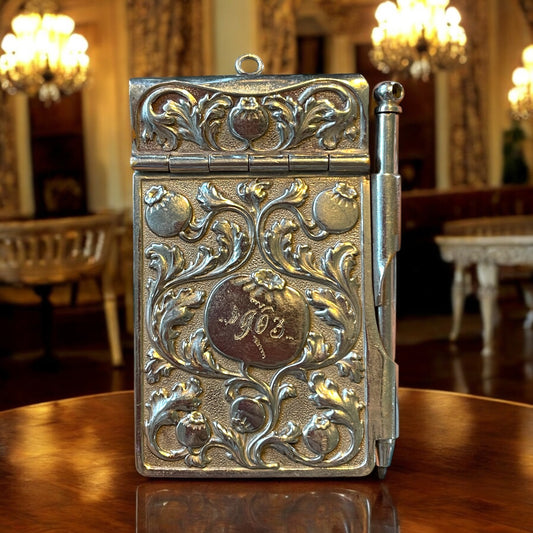 Carnet de bal da chatelaine argentato, 1903, con incisione nome, Art Nouveau.
