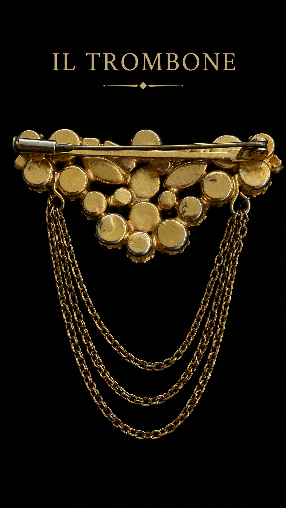 Drapery Brooch o spilla a festoni anni ‘40 con cristalli e catenelle pendenti
