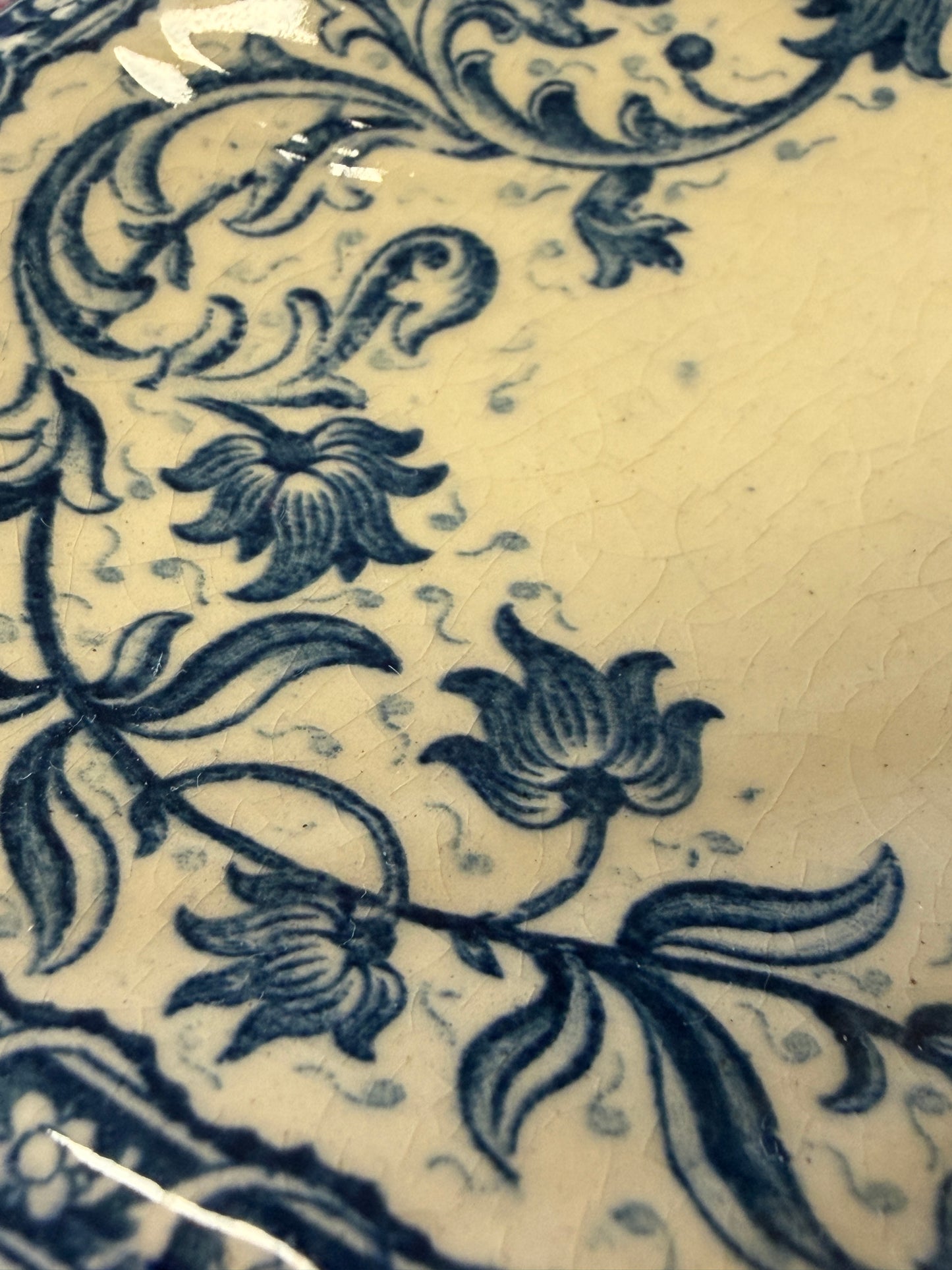 Salsiera d’epoca GIEN primi ‘900 con splendido decoro blu