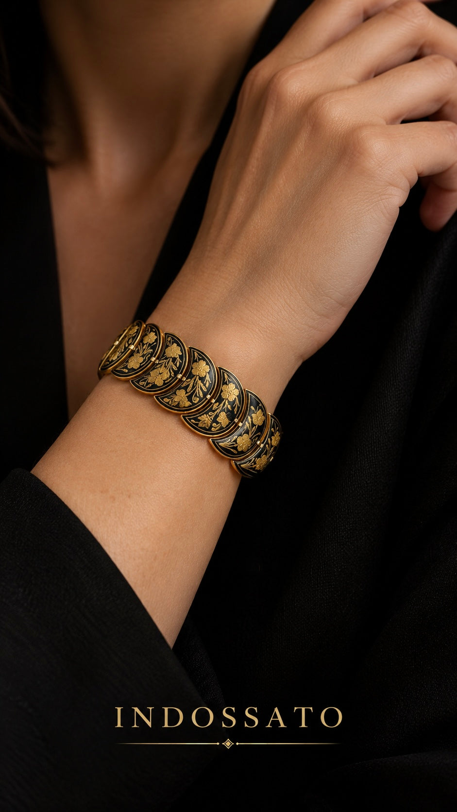 Bracciale damaschinato Oro di Toledo con chiusura a scomparsa e catenella di sicurezza, 60s ca