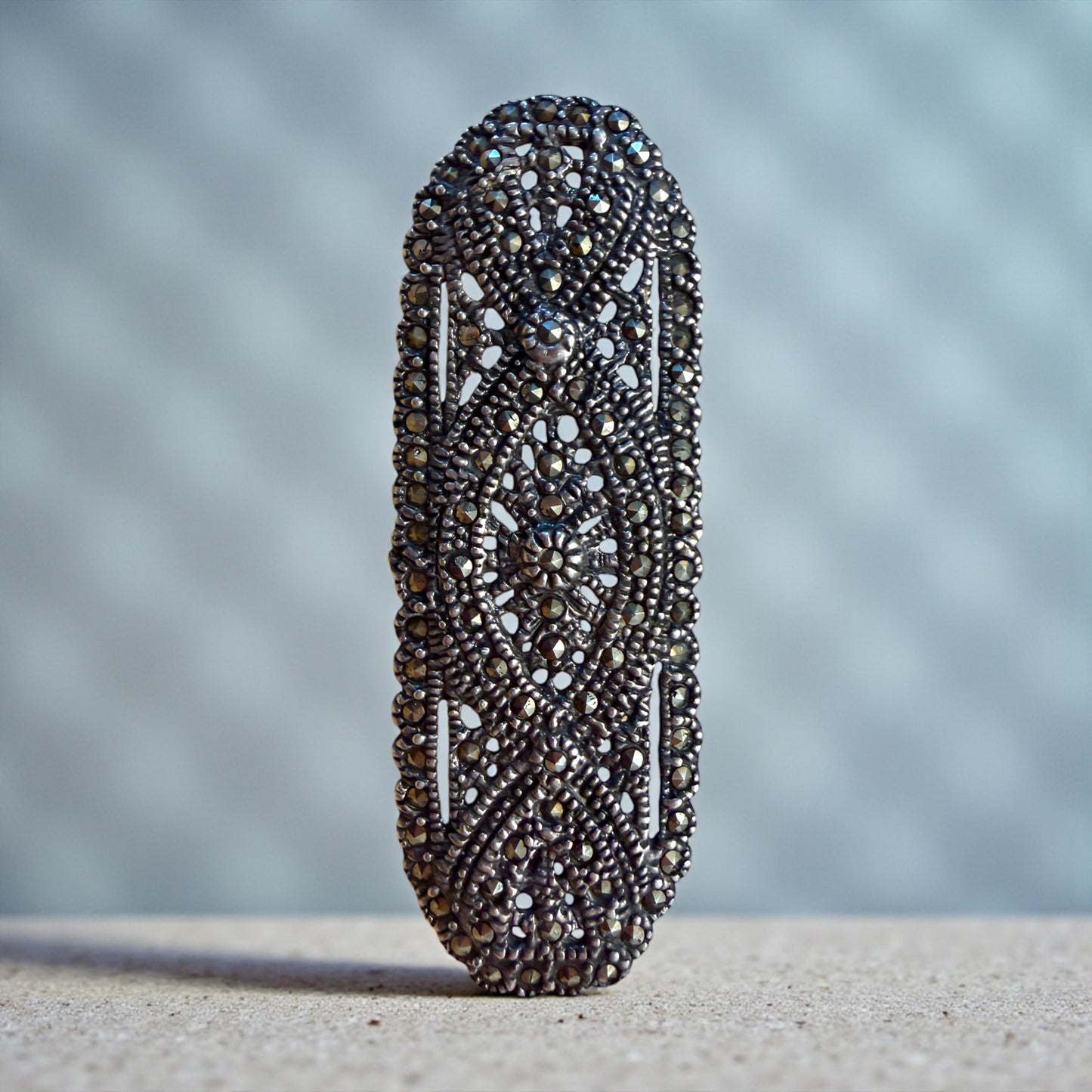 Spilla in argento 925 tempestata di marcasiti, anni ‘50 ca