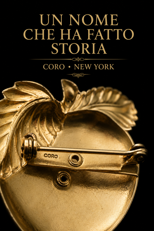 Spilla a guisa di Mela della Conoscenza firmata CORO, costume jewellery USA