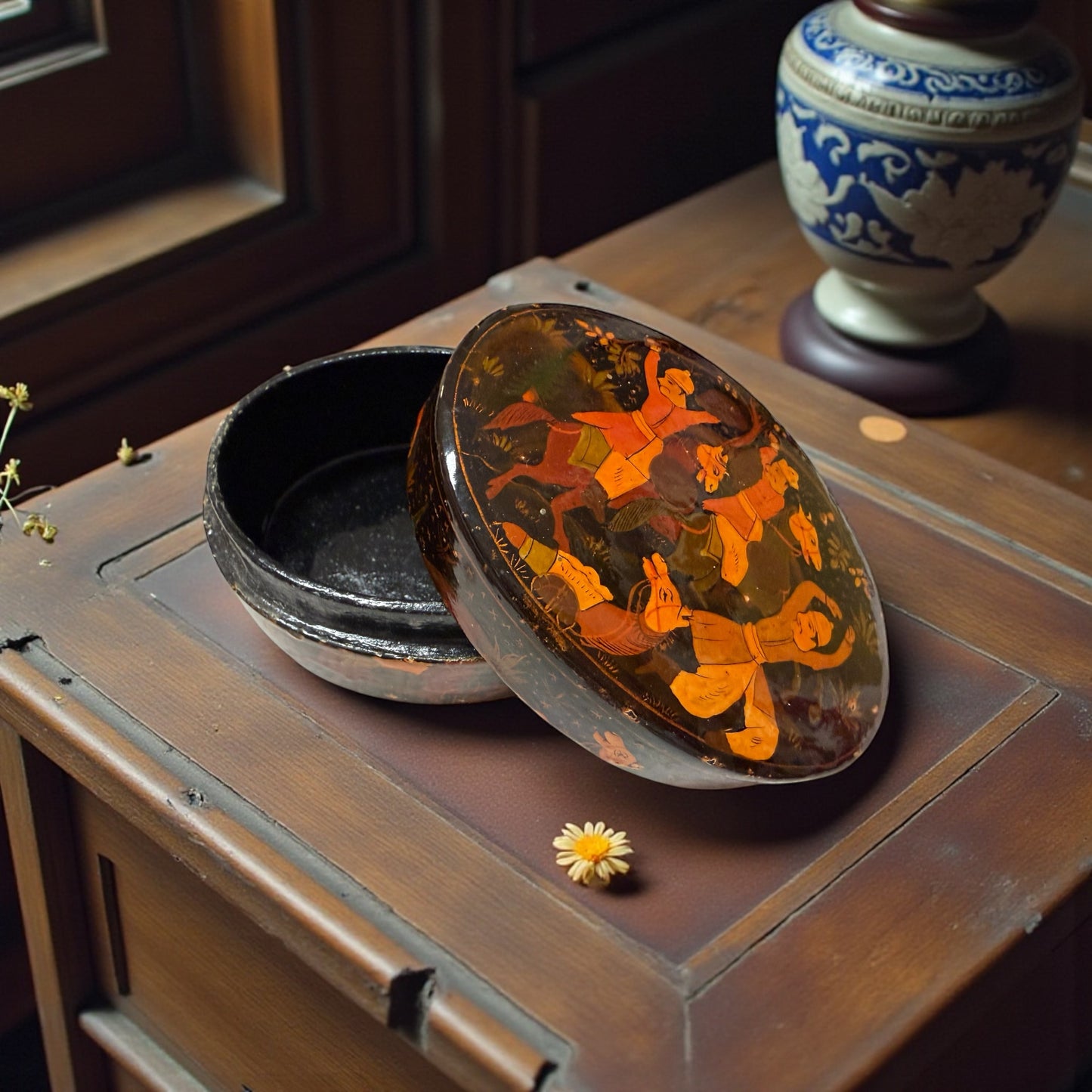 Antica scatola kashmira in papier mâché anni 30-40 riccamente decorata