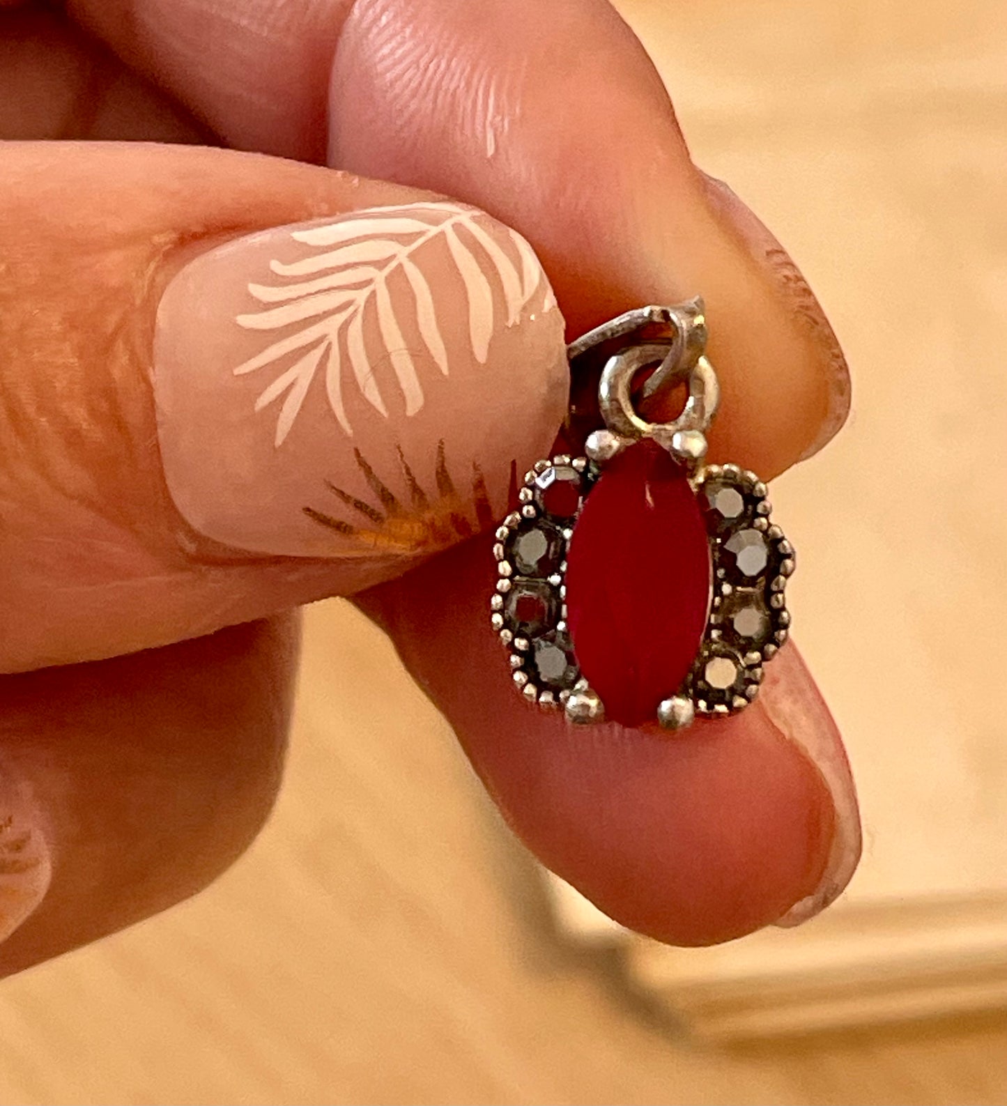 Set anello e pendente coordinato, argento con spinello e marcasiti