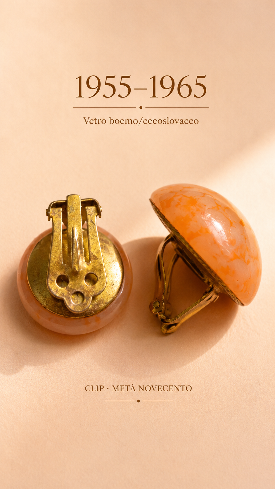 Orecchini clip Boemi in vetro lavorato, fine 50s inizio 60s