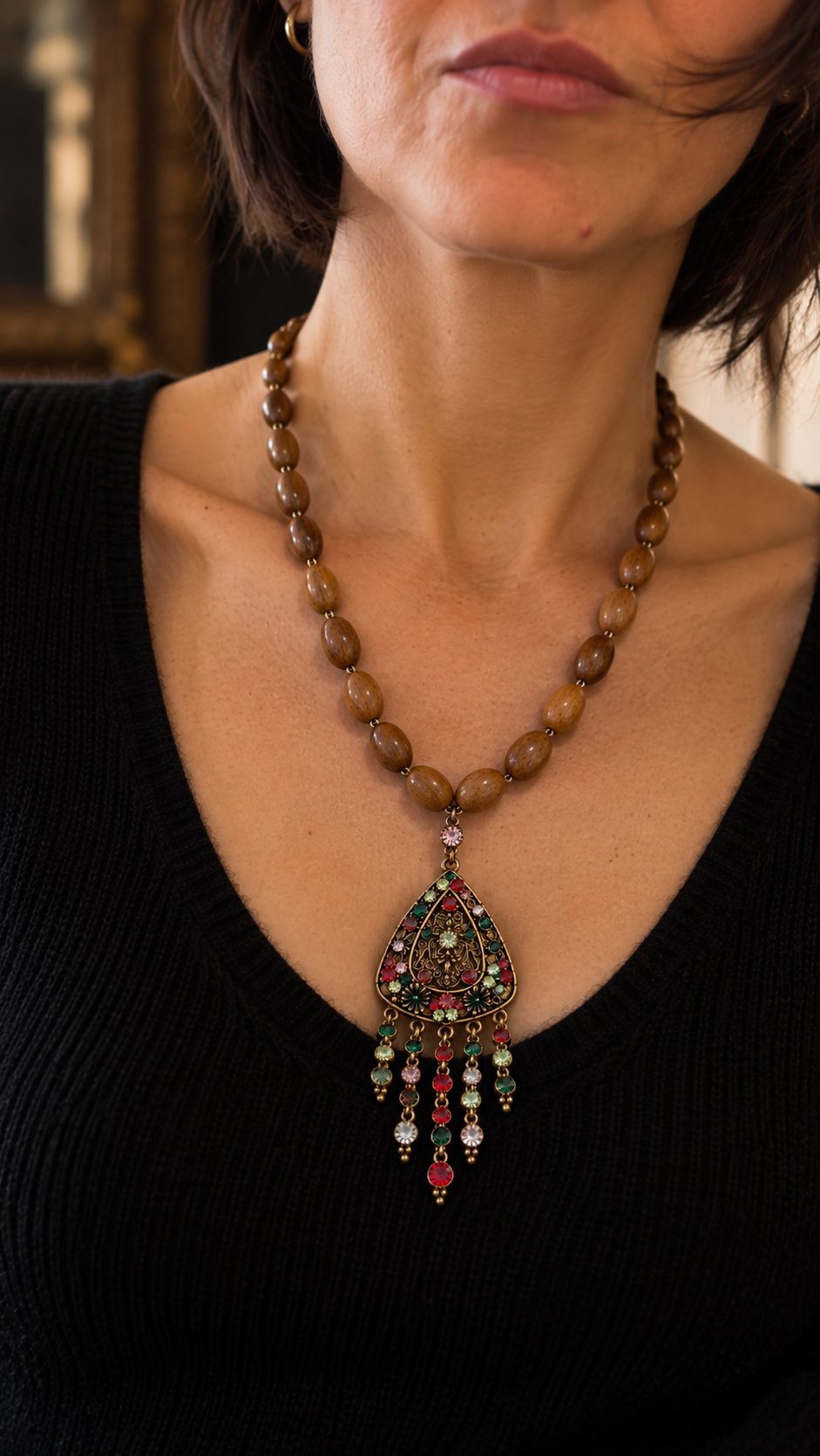 Collana perle di legno degradé anni 60 con pendente luminoso vintage