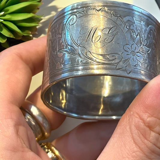 Porta tovagliolo in argento titolo 800, liberty, iniziali M G