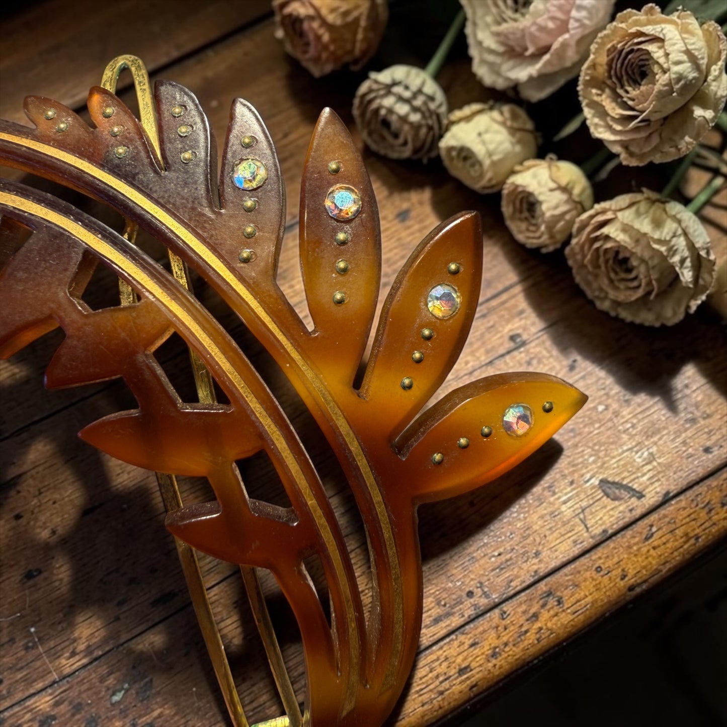 Fermaglio per capelli e acconciature della Maison Auguste Bonaz, anni ‘40 ca