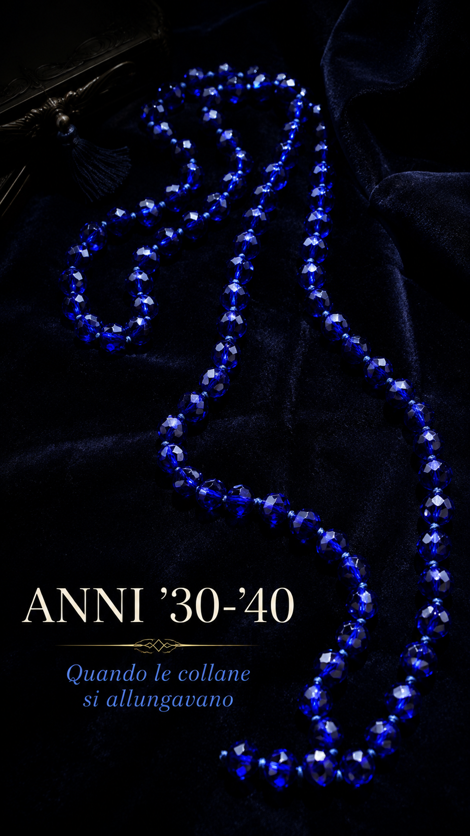 Collana lunga sautoir 120 cm vetro blu elettrico sfaccettato ca anni ‘40