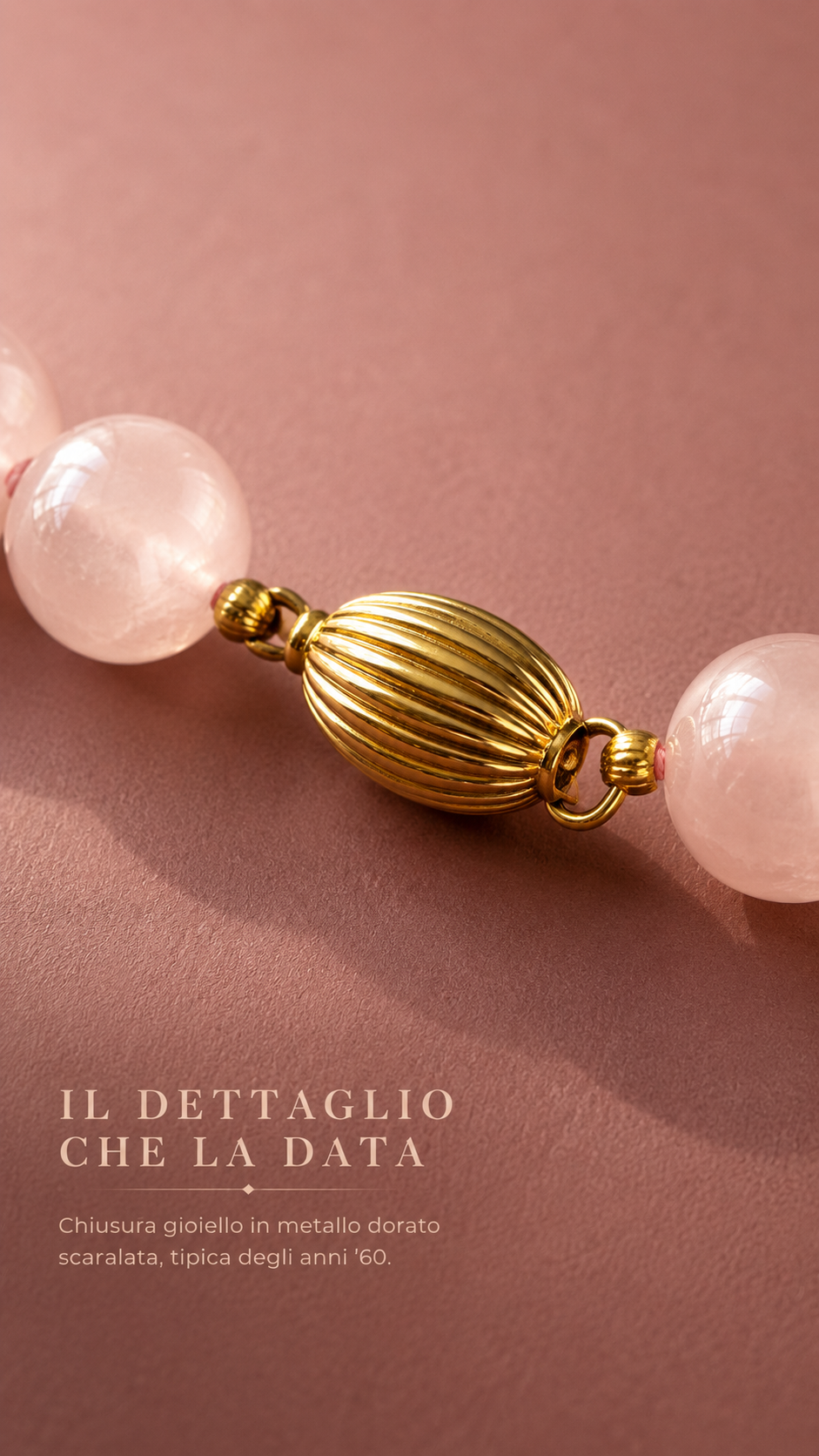 Collana collier in perle di autentico quarzo rosa infilate a mano, chiusura dorata a conchiglia, anni ‘60