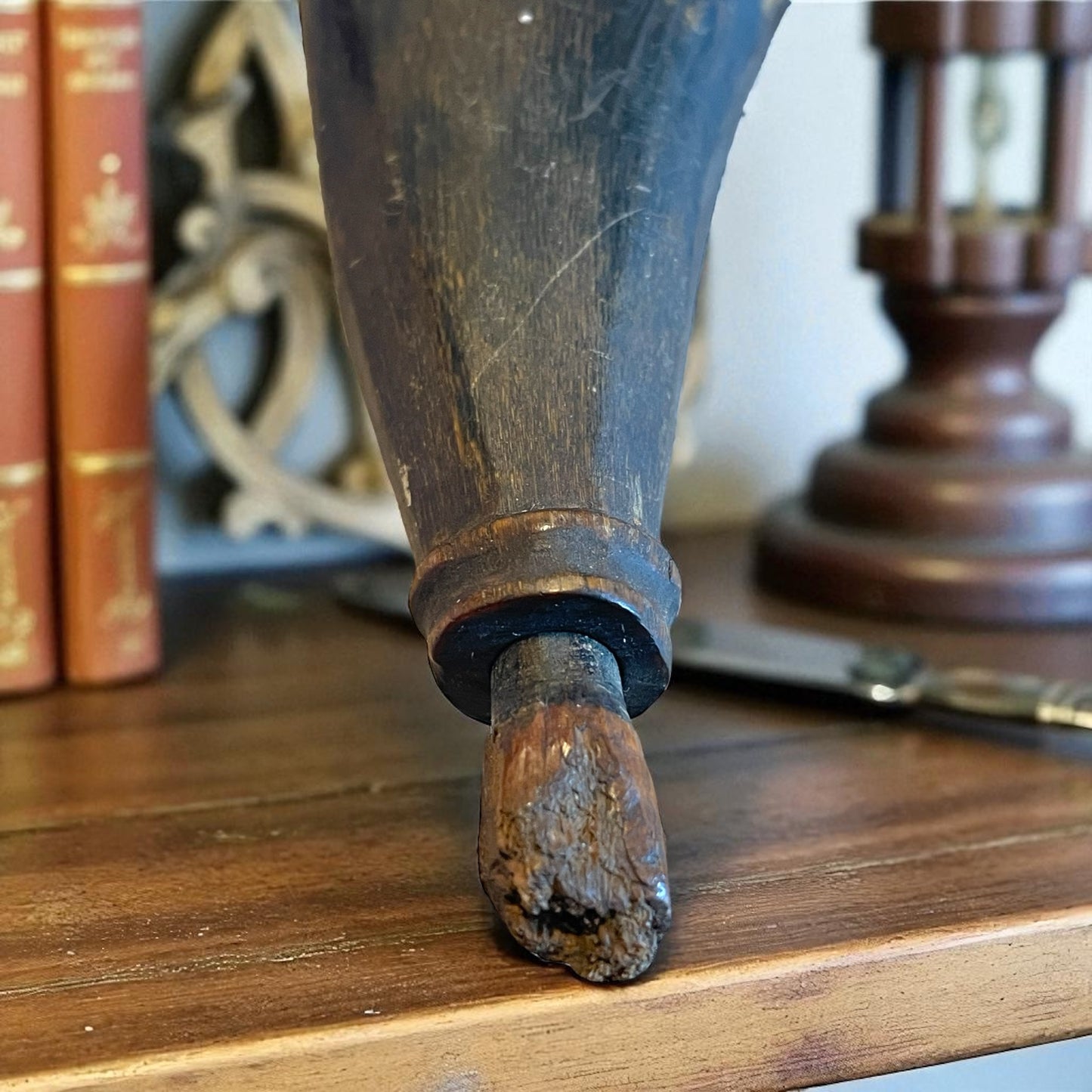 Antica fiaschetta da caccia in corno con pallini d’epoca, fine ‘800