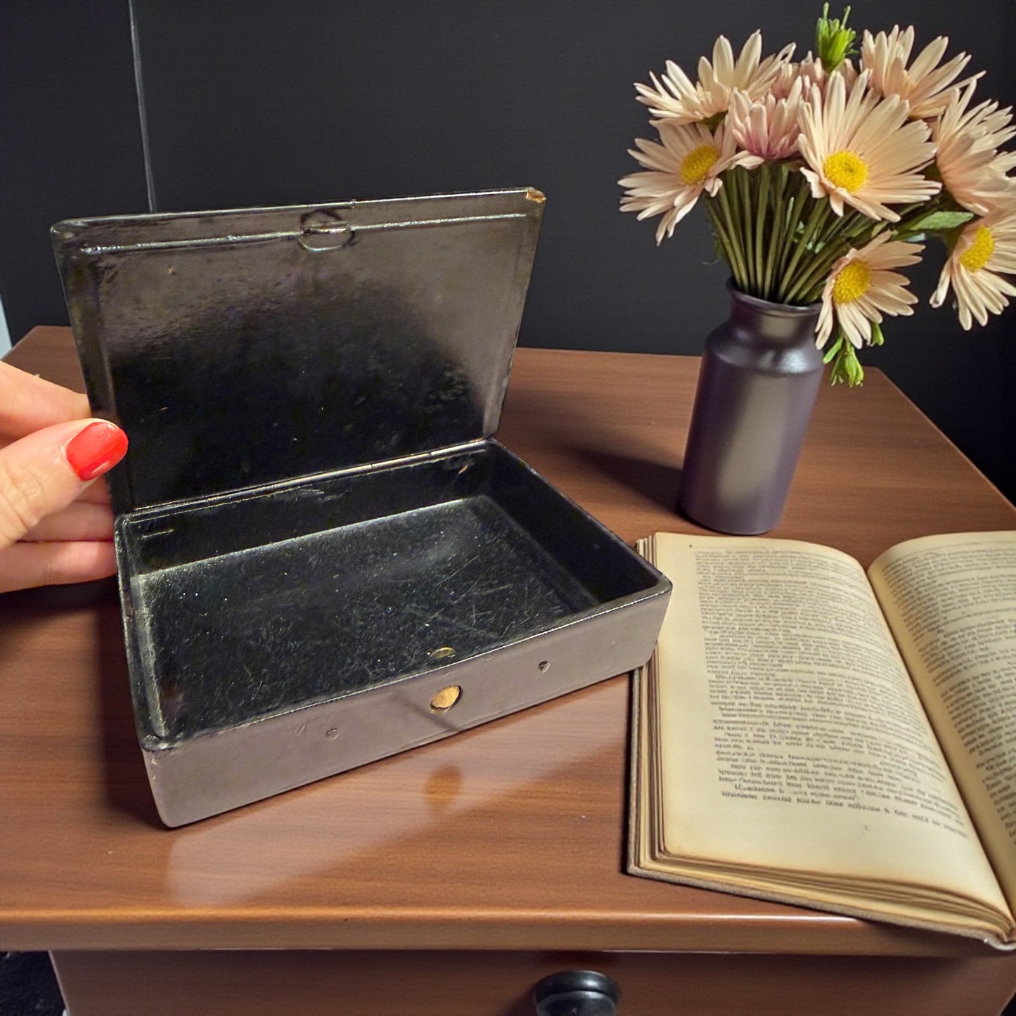 Cofanetto in papier mâché con decorazione usignolo, laccato, anni ‘40-‘50