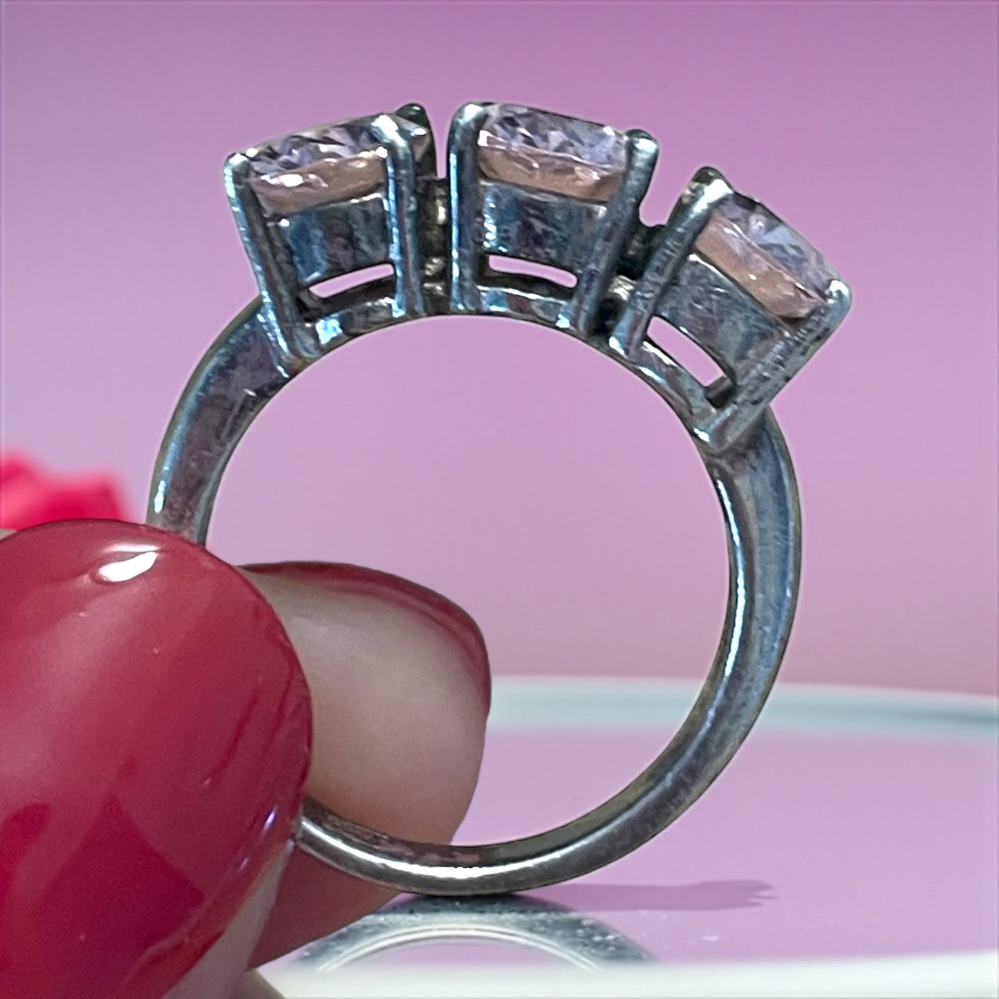 Anello trilogy argento e zirconi color malva