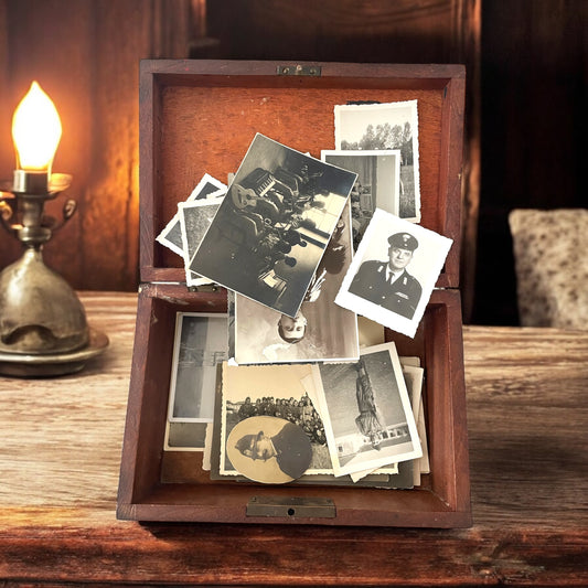 Scatola antica fine ‘800 con antiche fotografie