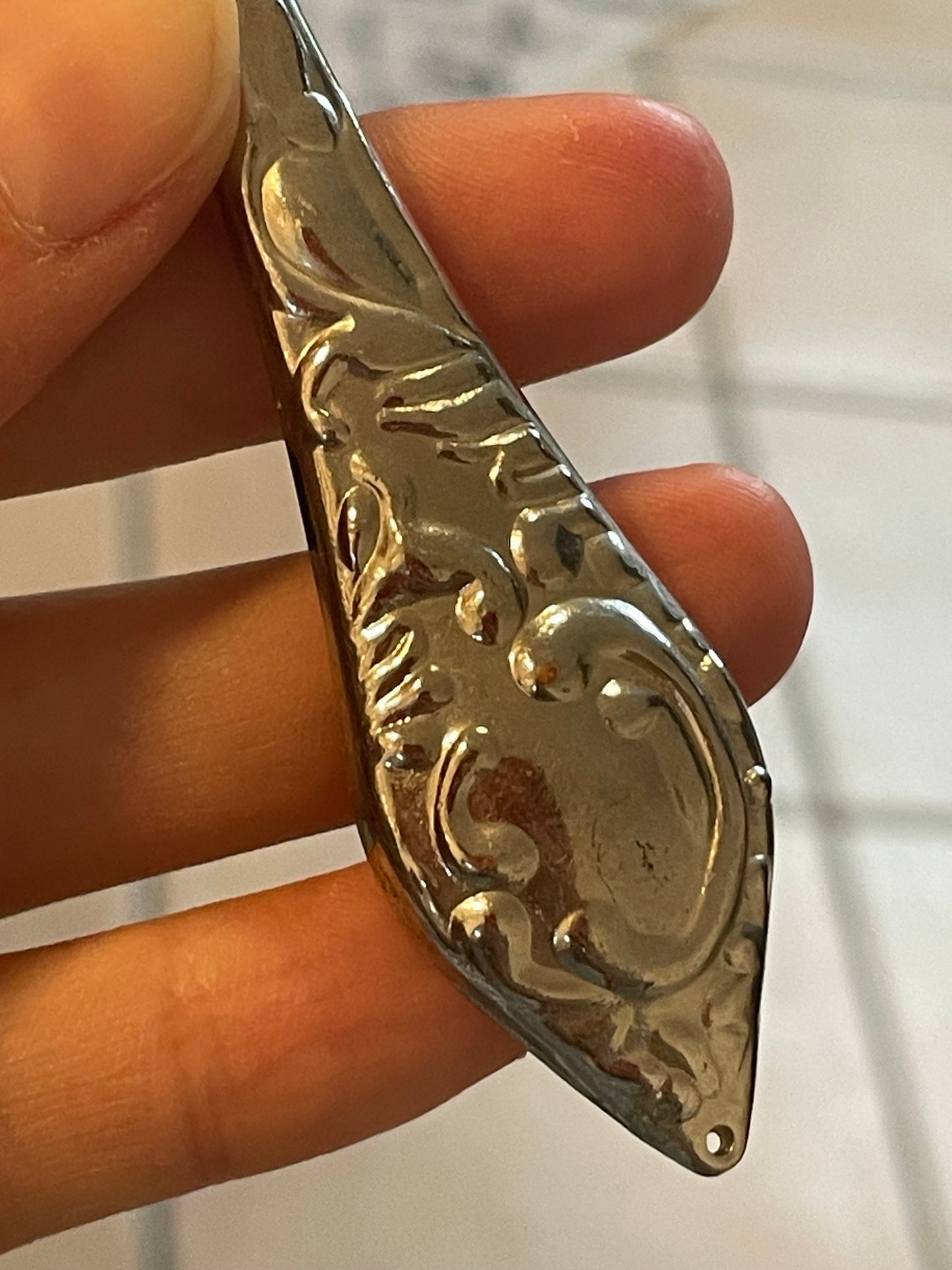 Coppia di lenti da scrittoio, rame argentato e vetro, ca anni ‘50