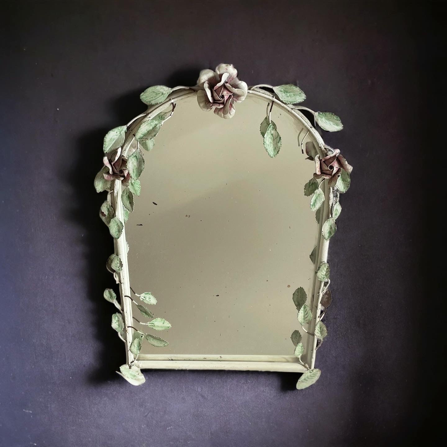 Antique mirror worked from the 40s ￼