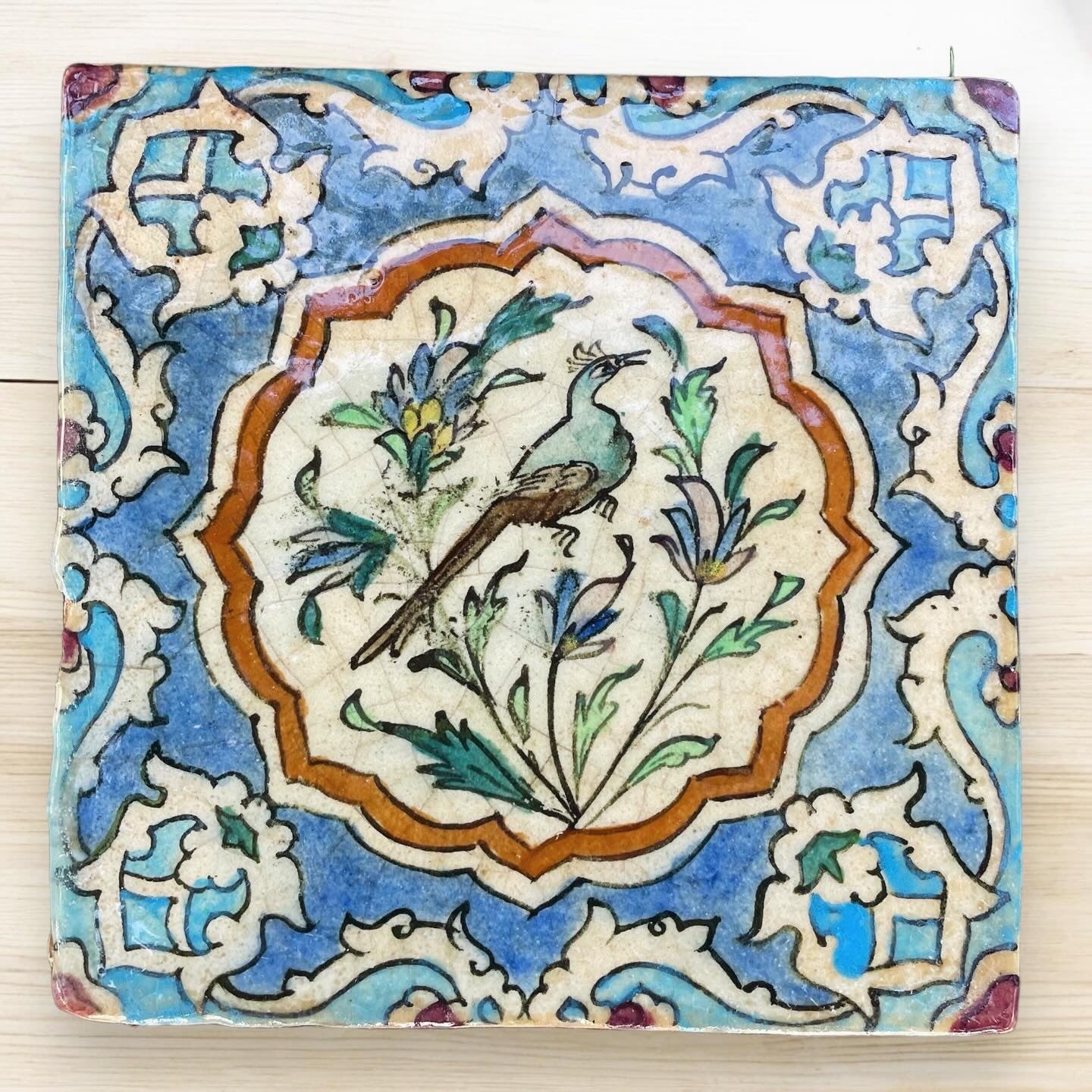 Maiolica piastrella medio orientale XIX secolo