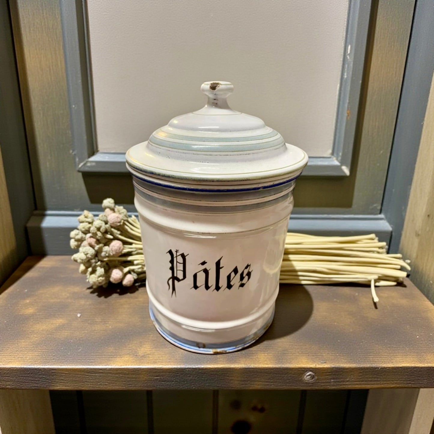 Coppia barattoli smaltati provenzali antichi da cucina, anni 20-30