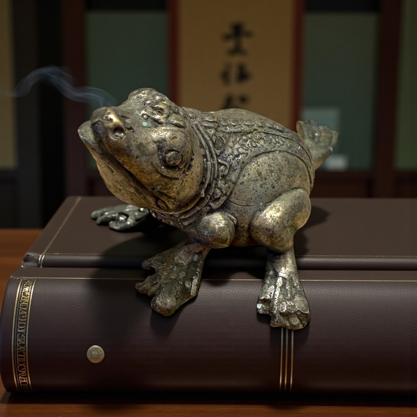 Scultura in lega piena a guisa di ranocchio, 85g, prov. oriente, vintage