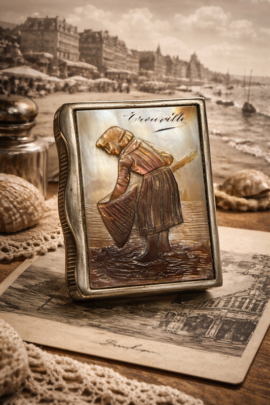 Vesta case antico lavorato in madreperla, Trouville primo ‘900