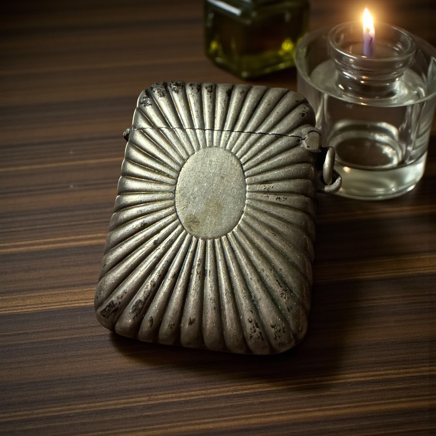 Vesta case sunburst in argento tit. 800, da Chatelaine, ca 1880-1910