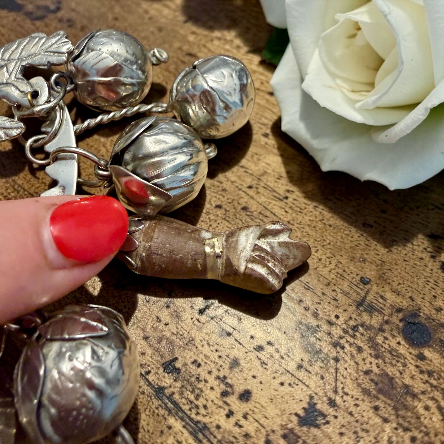 Pencha de Balangadan placcata argento con Mano Figa