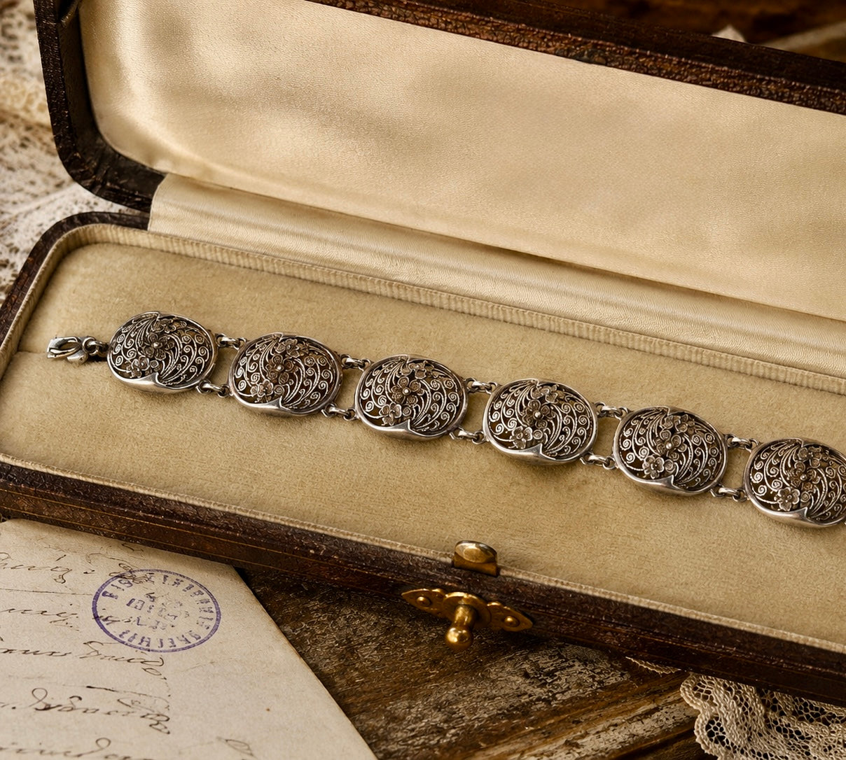 Bracciale in filigrana d’argento 835 anni ‘40-‘50 a delicato motivo floreale