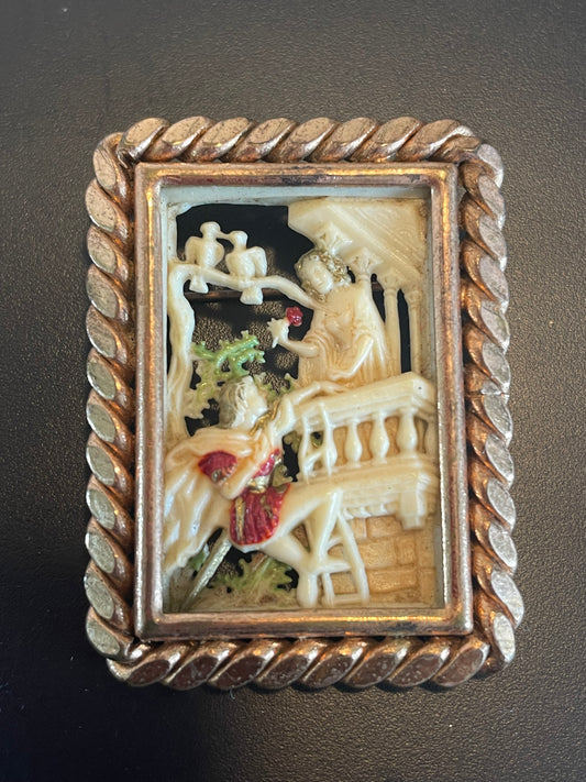 Spilla gioiello Romeo e Giulietta al balcone, anni ‘40 - ‘50