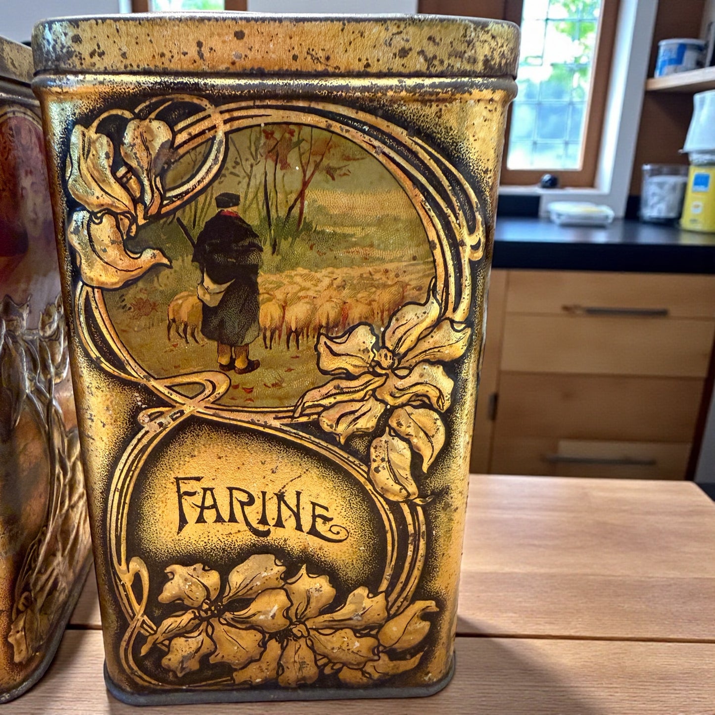 Set n. 3 antiche scatole di latta Leroux Cambrai rarissime art Nouveau per cicoria, dolci e farina.