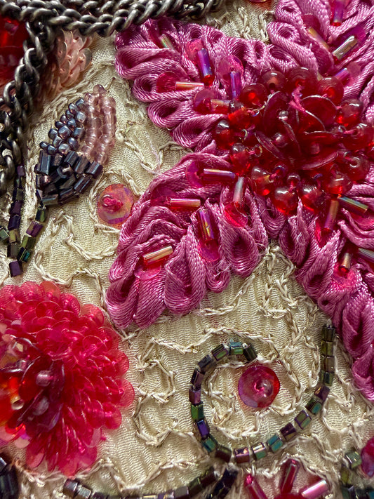 Borsetta anni ‘50 giardino fiorito con ricamo in paillettes e perline