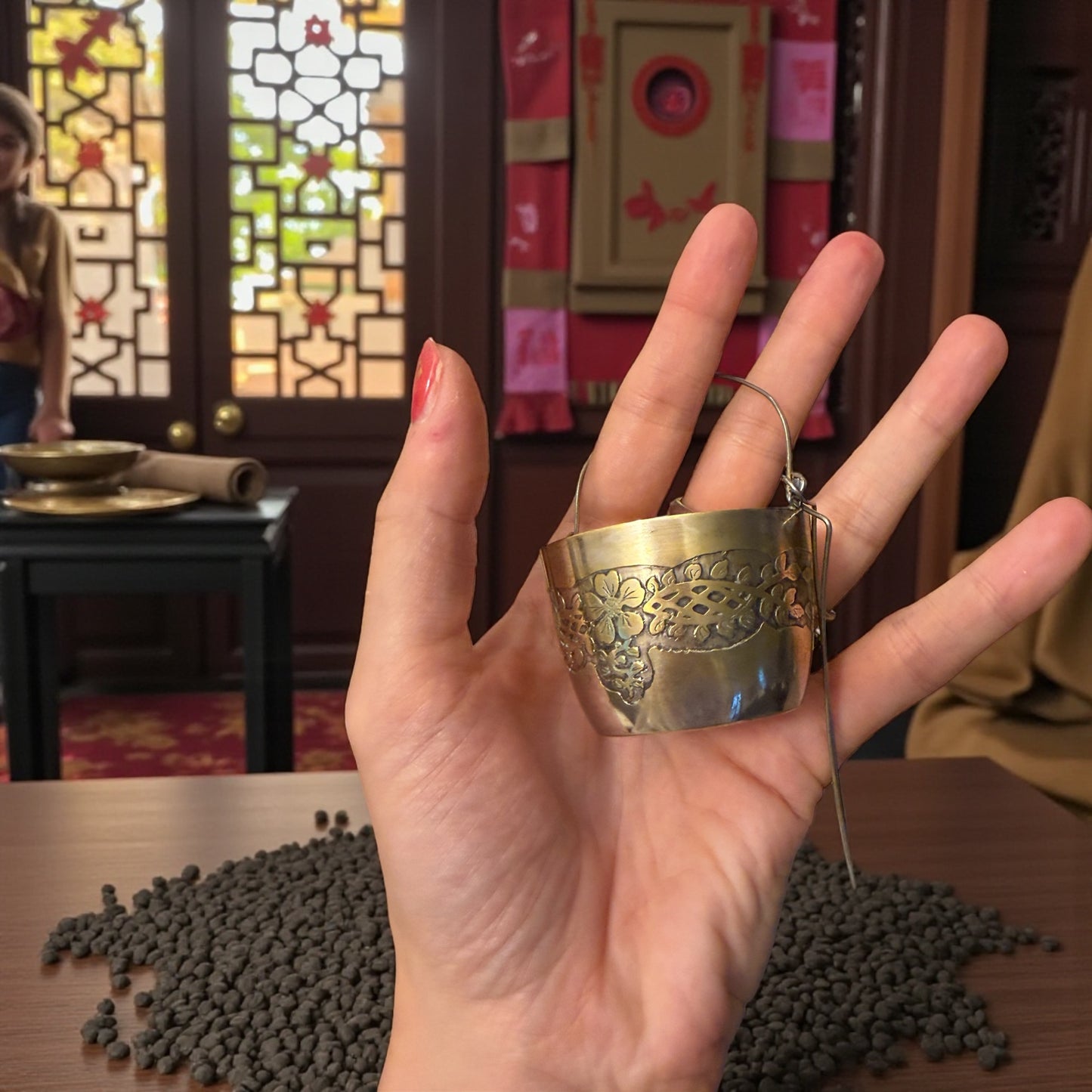 Antico passe-the o colino da tè in metallo argentato, tardo Déco