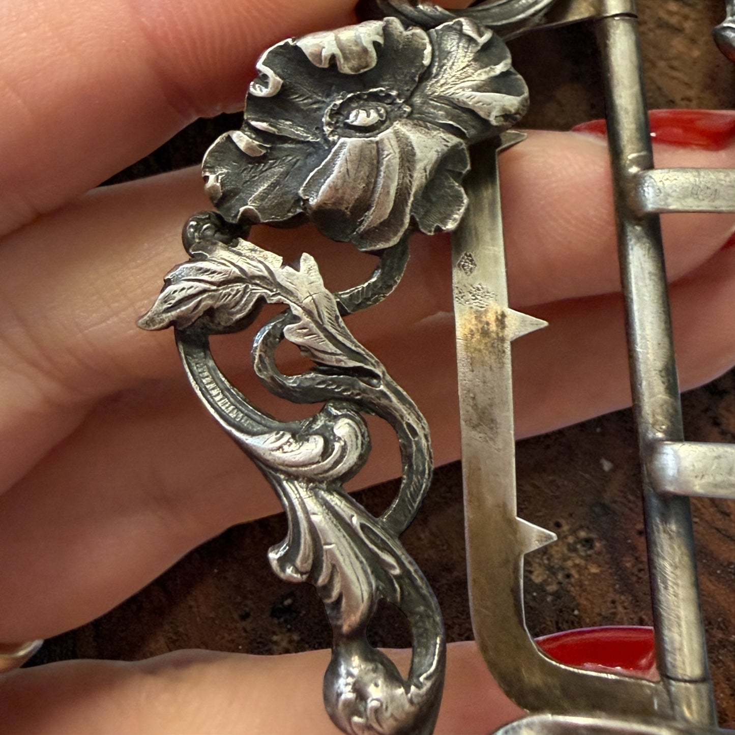 Fibbia esclusiva Art Nouveau in argento massiccio francese, pezzo raro
