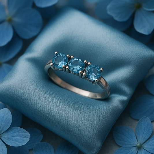 Anello in argento trilogy anni ‘90 con topazi azzurri sintetici 18 mm